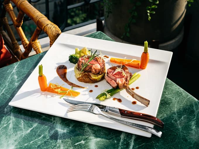 AURA - Phnom Penh photo 4