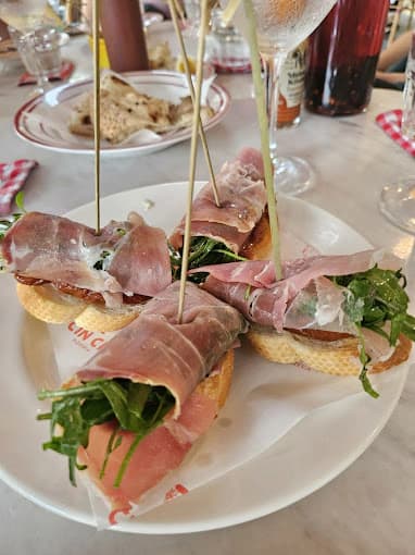 Cin Cin Pizzeria photo 8