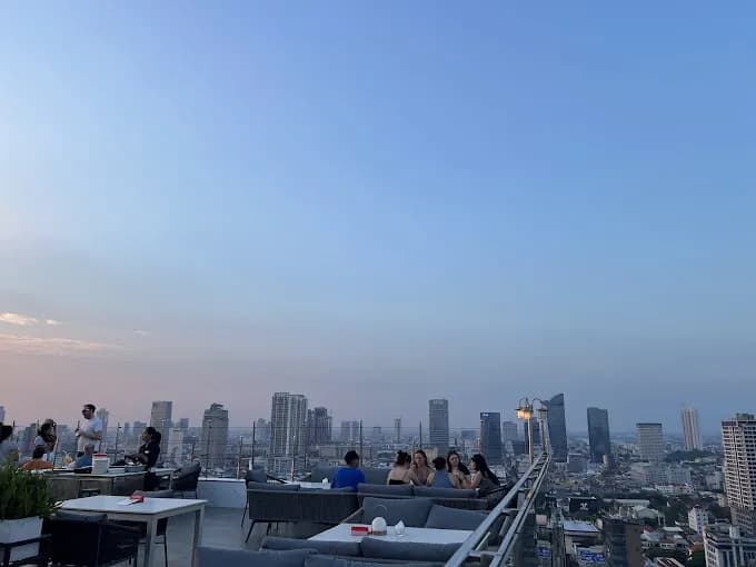 Eclipse Sky Bar photo 5