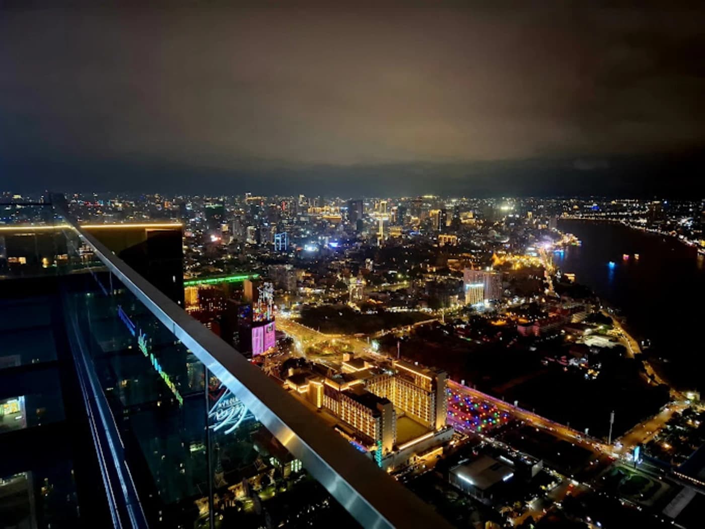 La Vida Sky Bar photo 8