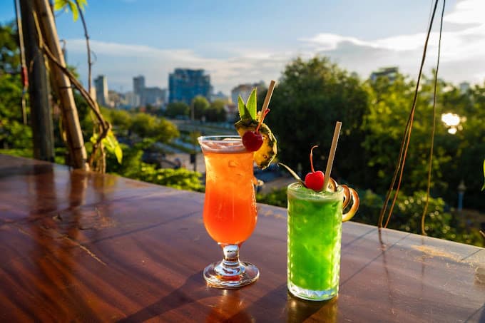 Organic Skybar at Palace Gate Hotel & Resort by EHM photo 4