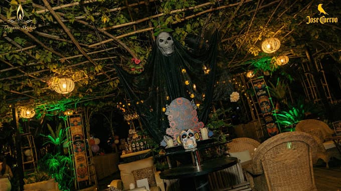 Organic Skybar at Palace Gate Hotel & Resort by EHM photo 9