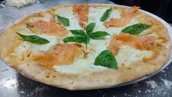 Piccola Italia Da Luigi Pizzeria photo 9