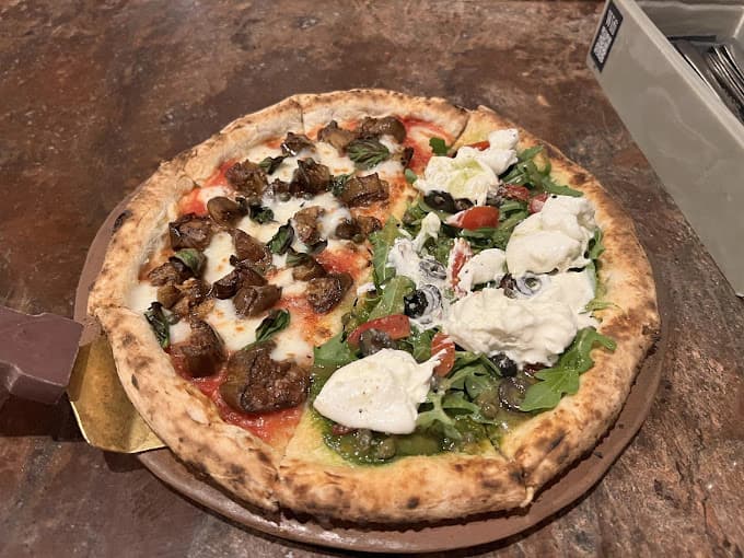 Pizza 4P's BKK1 photo 9