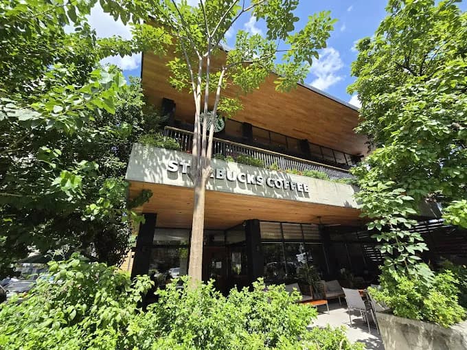 Starbucks (BKK1)