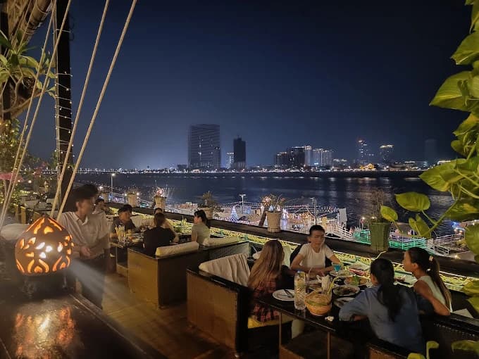 Titanic Restaurant photo 2